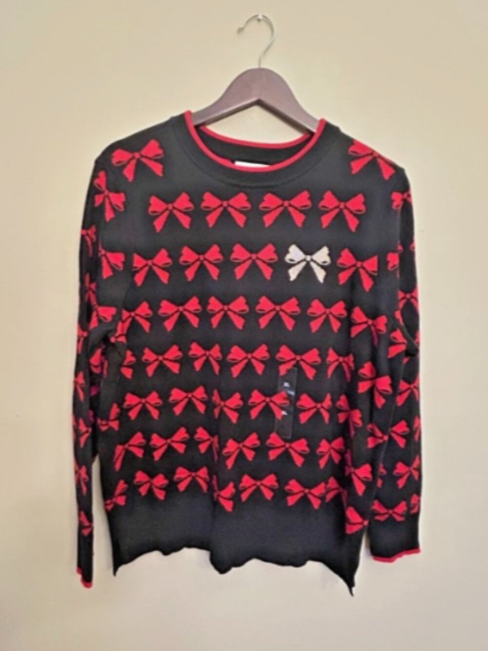 NWT Charter Club Pullover Women's Sweater Red Bows Size XL Black